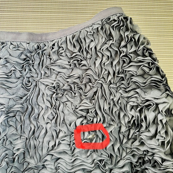 *NWT* Club Monaco ruffled skirt (size 8) - Picture 5 of 7